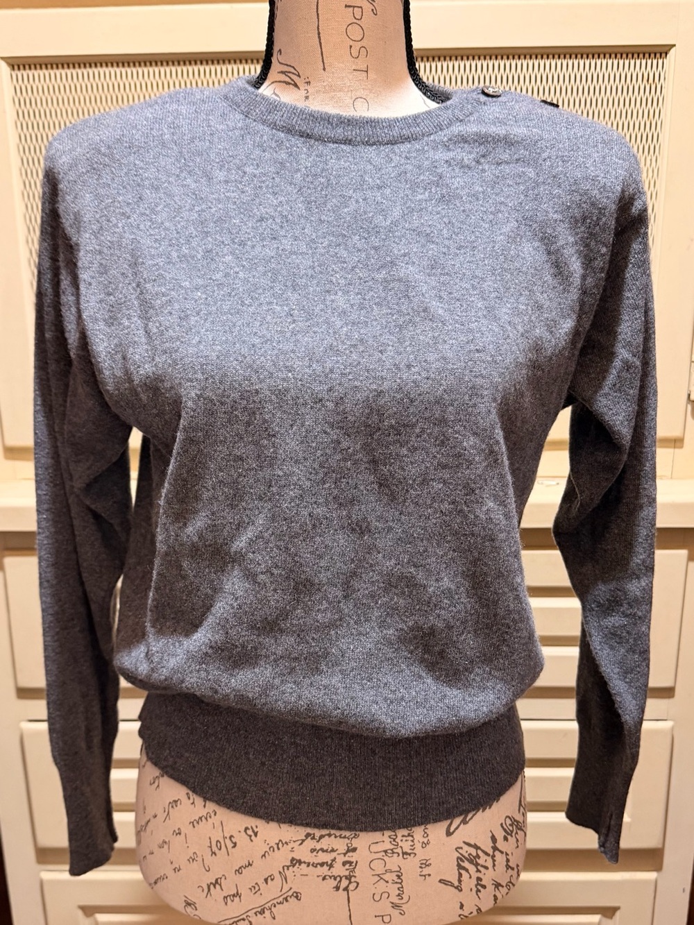 Vintage Gloria Sachs Neiman Marcus Scottish Cashmere Button Sweater